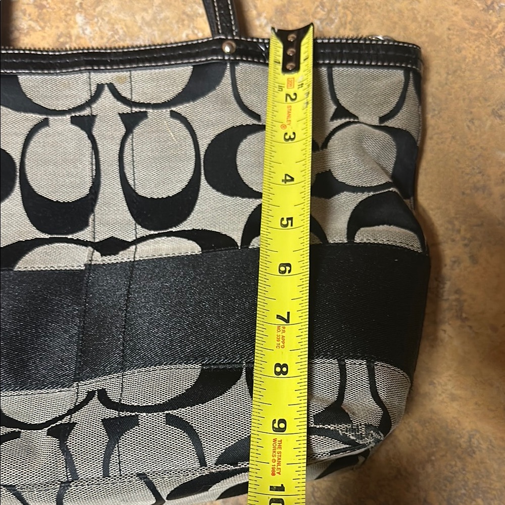 Coach Black and Gray Signature Shoulder Bag - Picture 7 of 8